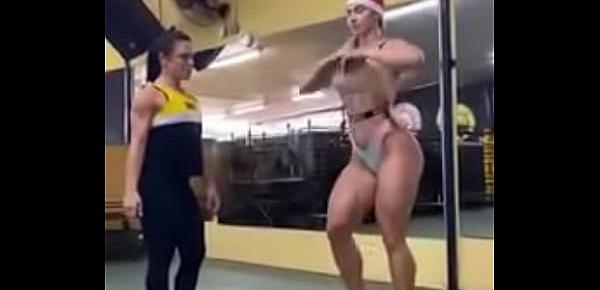  Fitness Babe Mommy Training Naked In Gym